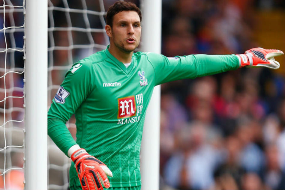 Arsenal and Liverpool to do battle for Premier League goalkeeper